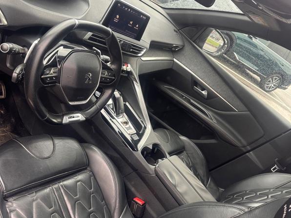 Peugeot 3008 II с пробегом 2018 года, цена 1 545 000 рублей, 177000 км, внедорожник, Автокод Объявления