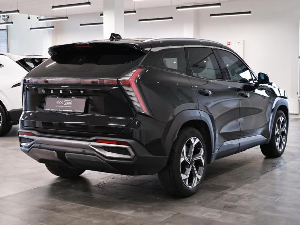 Geely Atlas II с пробегом 2023 года, цена 2 550 000 рублей, 41851 км, внедорожник, Автокод Объявления