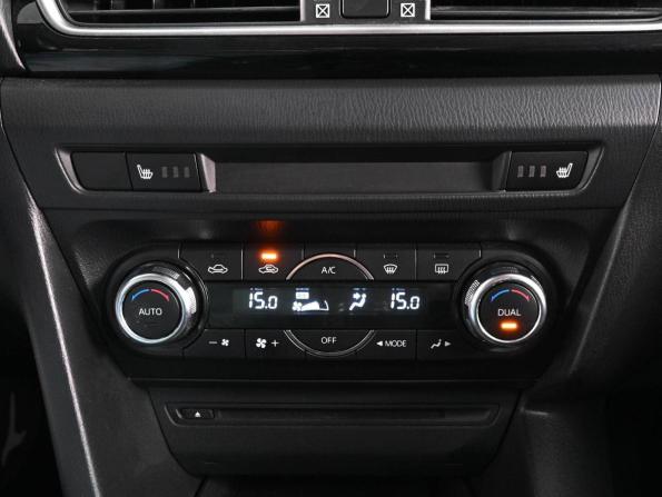 Mazda 3 III (BM) с пробегом 2014 года, цена 1 359 000 рублей, 112429 км, седан, Автокод Объявления