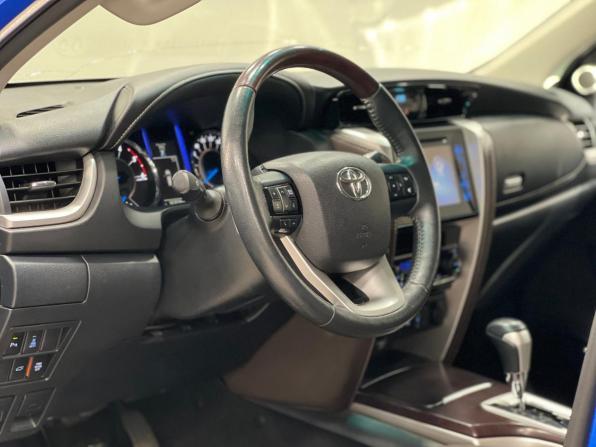 Toyota Fortuner II с пробегом 2017 года, цена 2 800 000 рублей, 166000 км, внедорожник, Автокод Объявления