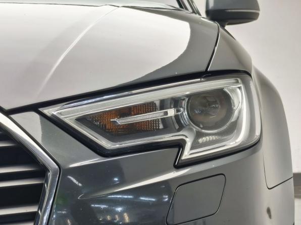 Audi A3 III (8V) Рестайлинг с пробегом 2017 года, цена 2 218 000 рублей, 125383 км, седан, Автокод Объявления