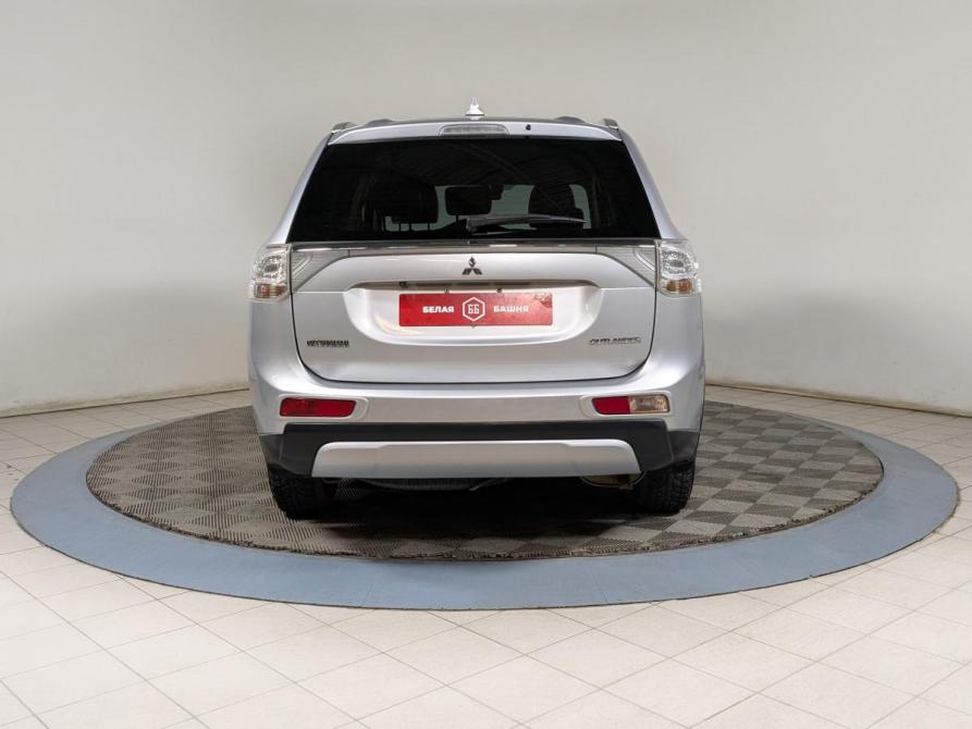 Mitsubishi Outlander III Рестайлинг Екатеринбург  - изображение 7