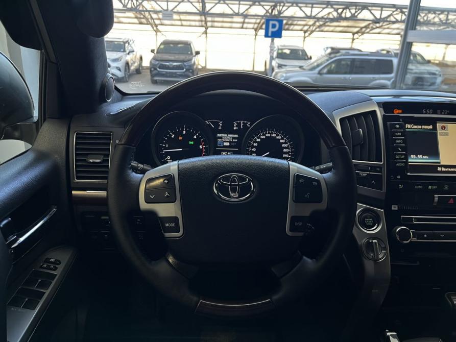 Toyota Land Cruiser 200 Series Рестайлинг 1 Новосибирск  - изображение 10