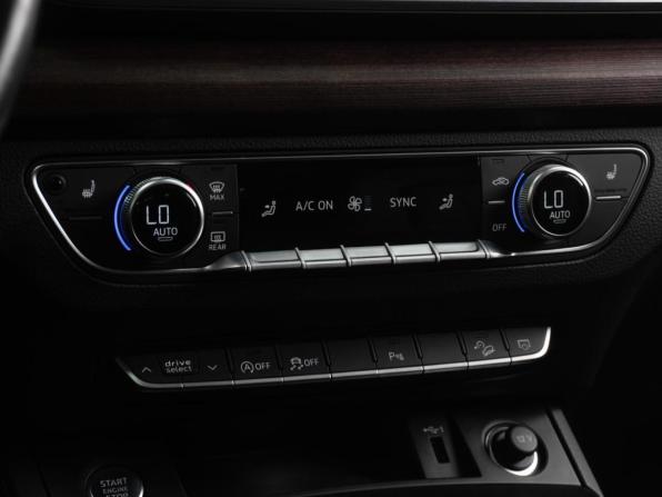Audi Q5 II (FY) Рестайлинг с пробегом 2021 года, цена 4 989 000 рублей, 25519 км, внедорожник, Автокод Объявления