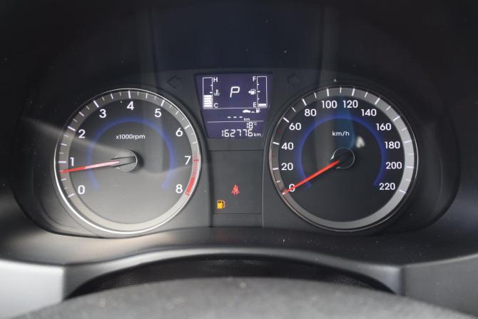 Hyundai Solaris I Рестайлинг с пробегом 2015 года, цена 899 000 рублей, 161000 км, седан, Автокод Объявления