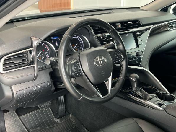 Toyota Camry VIII (XV70) с пробегом 2021 года, цена 2 630 000 рублей, 160000 км, седан, Автокод Объявления
