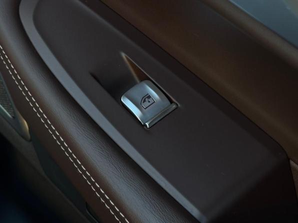 BMW 7 серии VI (G11/G12) Рестайлинг с пробегом 2019 года, цена 5 490 000 рублей, 98316 км, седан, Автокод Объявления