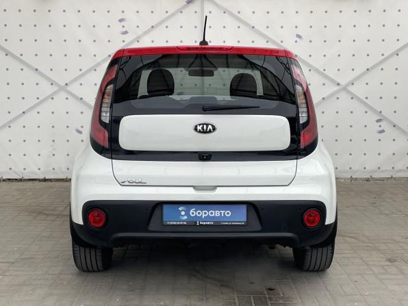 Kia Soul II Рестайлинг с пробегом 2018 года, цена 1 580 000 рублей, 98833 км, хэтчбек, Автокод Объявления