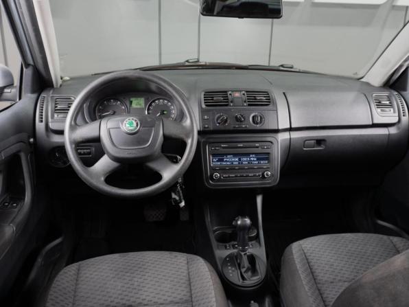Skoda Fabia II Рестайлинг с пробегом 2012 года, цена 779 000 рублей, 183025 км, хэтчбек, Автокод Объявления