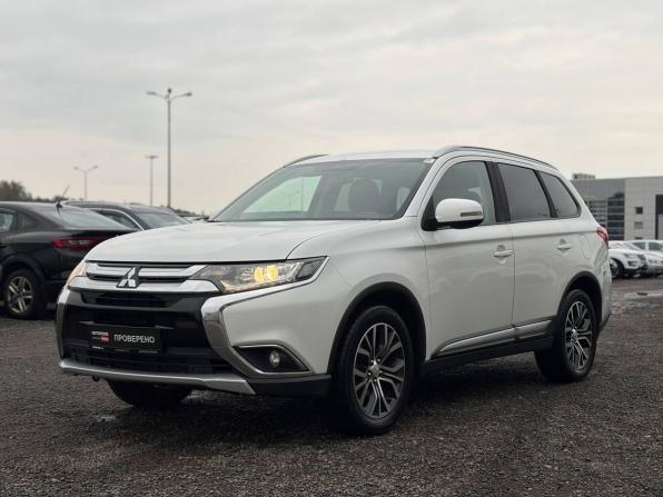 Mitsubishi Outlander III Рестайлинг 2 с пробегом 2017 года, цена 1 825 000 рублей, 123994 км, внедорожник, Автокод Объявления