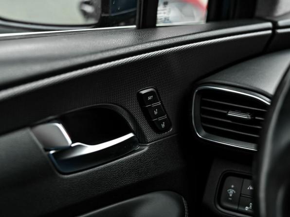 Hyundai Santa Fe IV с пробегом 2019 года, цена 2 810 000 рублей, 65047 км, внедорожник, Автокод Объявления