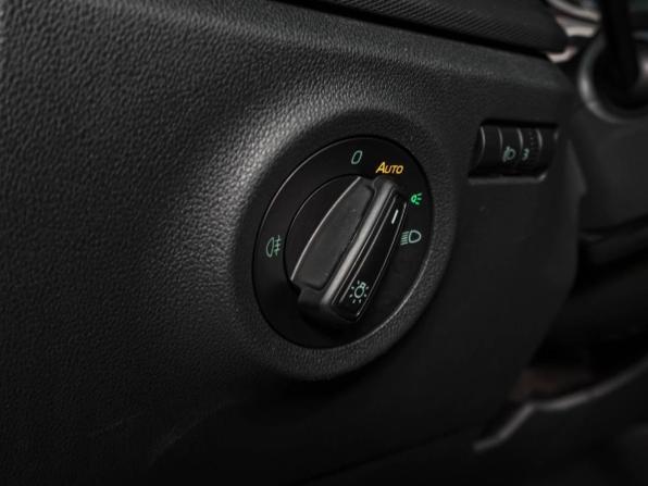 Skoda Rapid II с пробегом 2021 года, цена 1 359 000 рублей, 112588 км, лифтбек, Автокод Объявления