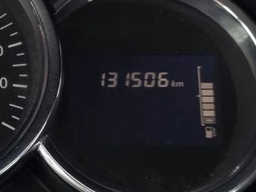 Renault Logan II Санкт-Петербург  - изображение 13