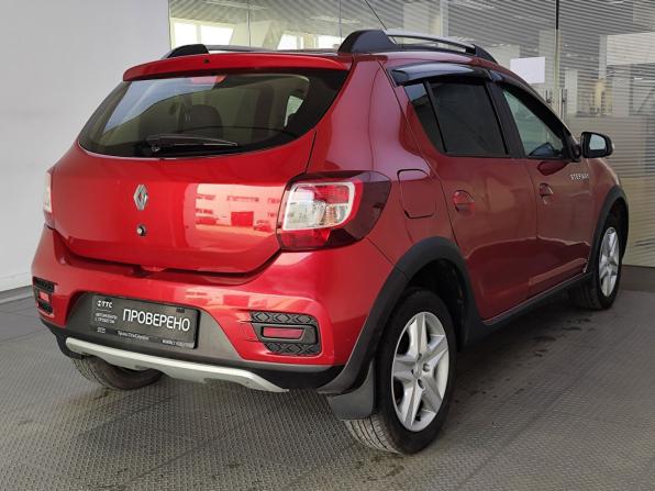 Renault Sandero II с пробегом 2016 года, цена 890 000 рублей, 87950 км, хэтчбек, Автокод Объявления