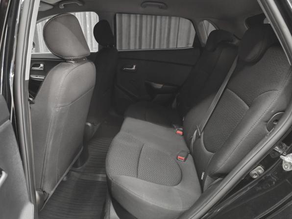 Kia Rio III Рестайлинг с пробегом 2016 года, цена 1 100 000 рублей, 102010 км, хэтчбек, Автокод Объявления