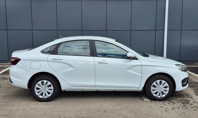 Lada (ВАЗ) Vesta I Рестайлинг (NG) с пробегом 2024 года, цена 1 640 000 рублей, 3003 км, седан, Автокод Объявления