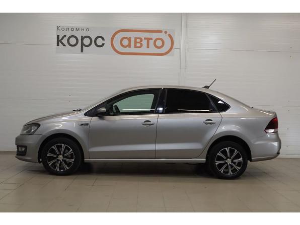 Volkswagen Polo V Рестайлинг с пробегом 2019 года, цена 1 029 000 рублей, 199940 км, седан, Автокод Объявления