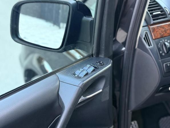 Mercedes-Benz Viano I (W639) Рестайлинг с пробегом 2012 года, цена 2 390 000 рублей, 327844 км, минивэн, Автокод Объявления