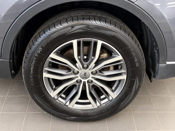 Geely Atlas Pro с пробегом 2022 года, цена 1 790 000 рублей, 99872 км, внедорожник, Автокод Объявления