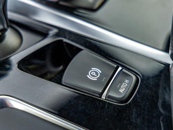 BMW 5 серии VII (G30/G31/G38) с пробегом 2018 года, цена 2 498 000 рублей, 209349 км, седан, Автокод Объявления