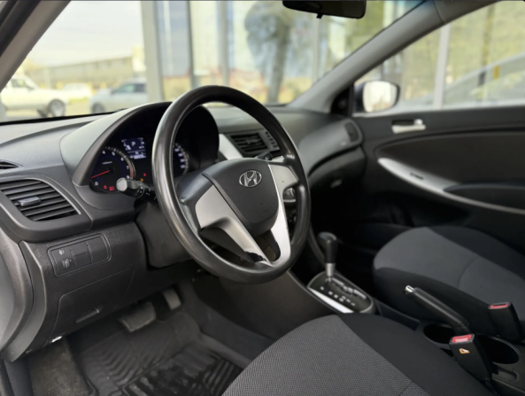 Hyundai Solaris I с пробегом 2013 года, цена 790 000 рублей, 188934 км, хэтчбек, Автокод Объявления
