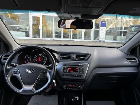 Kia Rio III Рестайлинг с пробегом 2015 года, цена 1 245 000 рублей, 99000 км, хэтчбек, Автокод Объявления