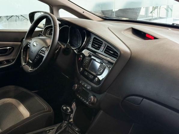 Kia Ceed II с пробегом 2014 года, цена 1 167 000 рублей, 144788 км, хэтчбек, Автокод Объявления