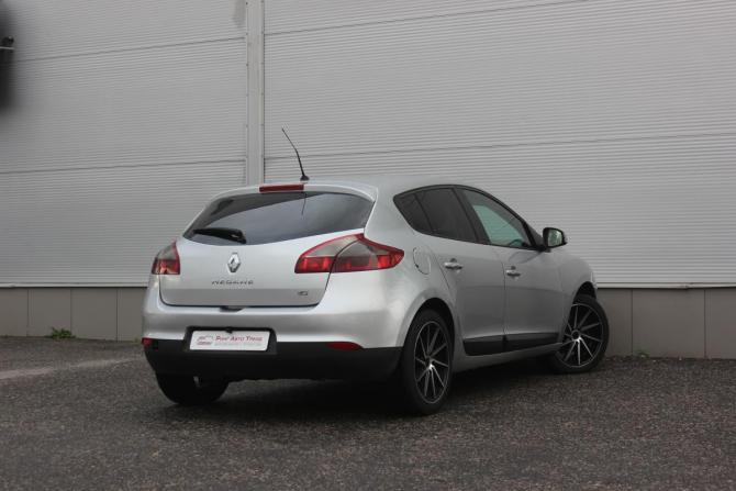 Renault Megane III с пробегом 2010 года, цена 527 000 рублей, 352246 км, хэтчбек, Автокод Объявления