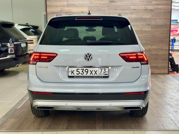 Volkswagen Tiguan II с пробегом 2019 года, цена 2 600 000 рублей, 109749 км, внедорожник, Автокод Объявления