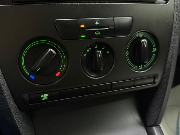 Skoda Octavia II (A5) Рестайлинг с пробегом 2011 года, цена 625 000 рублей, 151375 км, лифтбек, Автокод Объявления
