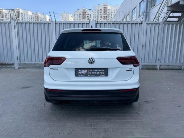 Volkswagen Tiguan II с пробегом 2017 года, цена 2 150 000 рублей, 186000 км, внедорожник, Автокод Объявления