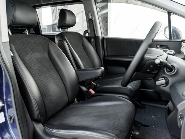 Honda Freed I Рестайлинг 2 с пробегом 2015 года, цена 1 375 000 рублей, 117978 км, компактвэн, Автокод Объявления