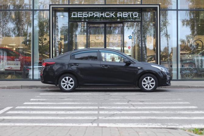 Kia Rio IV с пробегом 2018 года, цена 1 415 000 рублей, 118000 км, седан, Автокод Объявления