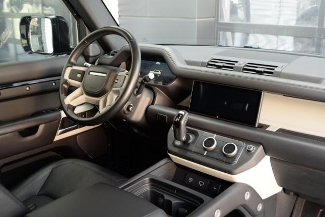 Land Rover Defender II с пробегом 2021 года, цена 6 990 000 рублей, 96700 км, внедорожник, Автокод Объявления