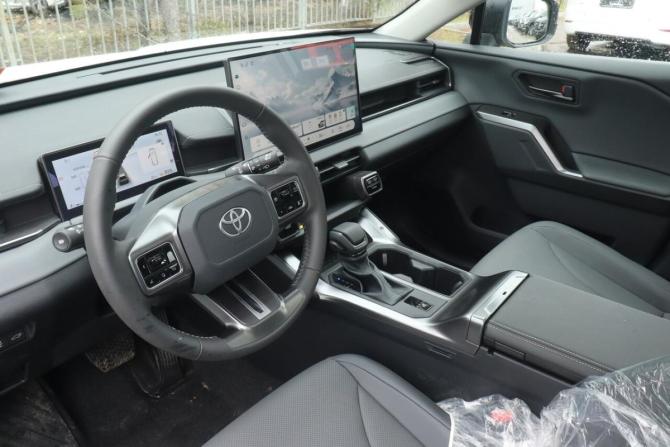 Toyota RAV4 VI (XA60) с пробегом 2025 года, цена 4 420 000 рублей, 10 км, внедорожник, Автокод Объявления