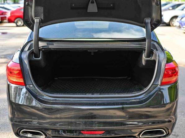 Kia Quoris I с пробегом 2013 года, цена 1 279 000 рублей, 180006 км, седан, Автокод Объявления