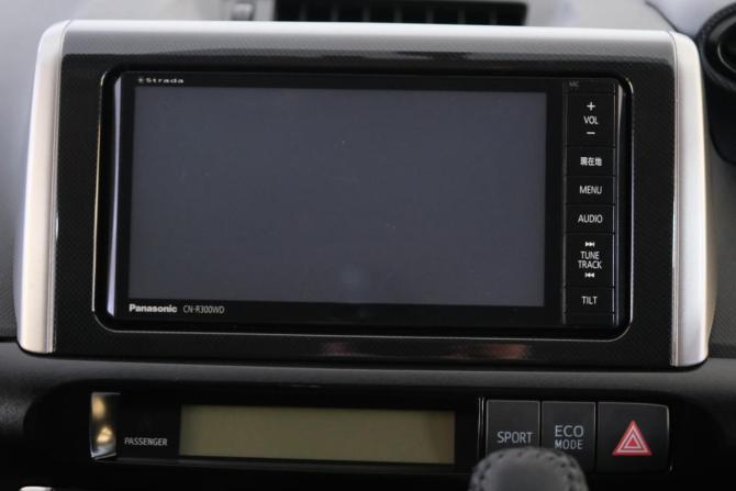 Toyota Wish II Рестайлинг с пробегом 2012 года, цена 1 519 000 рублей, 109360 км, минивэн, Автокод Объявления