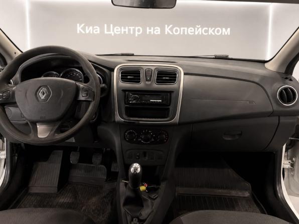 Renault Sandero II с пробегом 2017 года, цена 645 000 рублей, 170115 км, хэтчбек, Автокод Объявления