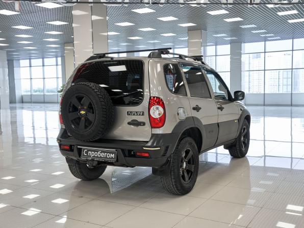 Chevrolet Niva I Рестайлинг с пробегом 2016 года, цена 615 000 рублей, 129989 км, внедорожник, Автокод Объявления