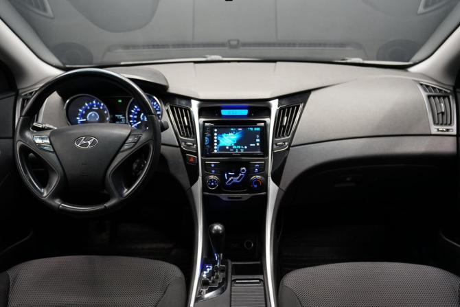 Hyundai Sonata VI (YF) с пробегом 2010 года, цена 1 085 000 рублей, 261254 км, седан, Автокод Объявления