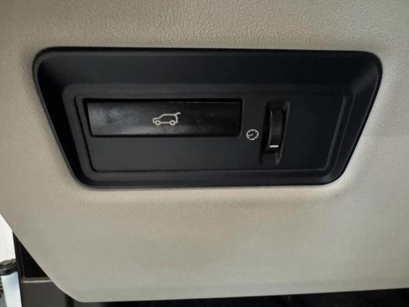 Land Rover Range Rover IV с пробегом 2013 года, цена 2 525 000 рублей, 210351 км, внедорожник, Автокод Объявления