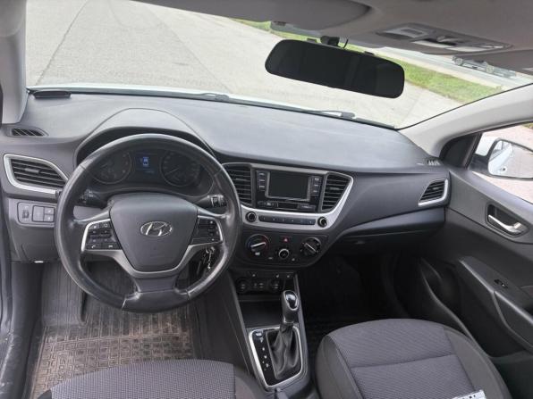 Hyundai Solaris II с пробегом 2017 года, цена 1 258 000 рублей, 86215 км, седан, Автокод Объявления
