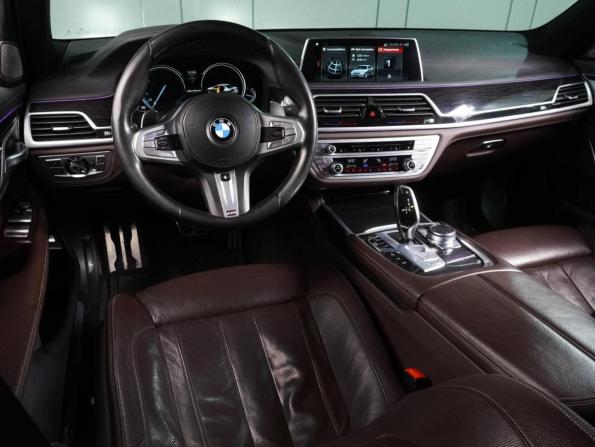 BMW 7 серии VI (G11/G12) с пробегом 2017 года, цена 2 769 000 рублей, 185421 км, седан, Автокод Объявления