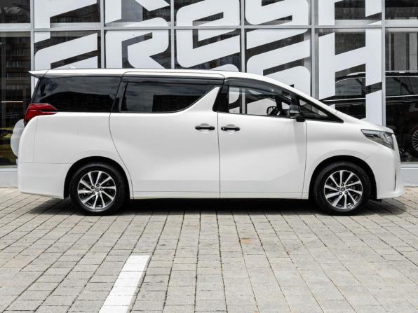 Toyota Alphard III с пробегом 2017 года, цена 4 462 500 рублей, 78161 км, минивэн, Автокод Объявления