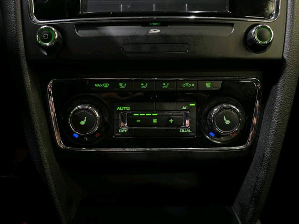 Skoda Superb II с пробегом 2010 года, цена 825 000 рублей, 221239 км, лифтбек, Автокод Объявления