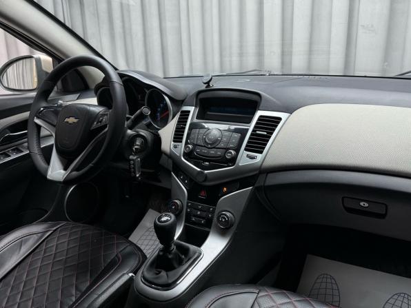 Chevrolet Cruze I с пробегом 2011 года, цена 649 000 рублей, 123456 км, седан, Автокод Объявления
