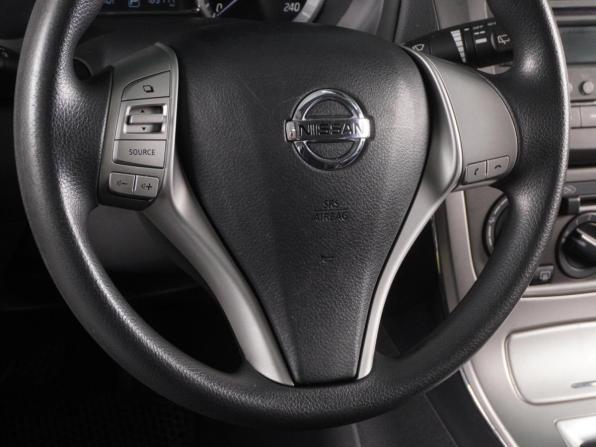 Nissan Tiida II с пробегом 2015 года, цена 1 098 000 рублей, 185117 км, хэтчбек, Автокод Объявления
