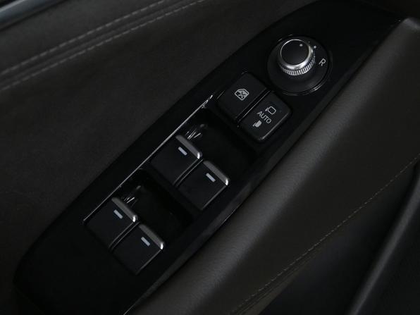 Mazda 6 III (GJ) Рестайлинг 2 с пробегом 2021 года, цена 2 840 000 рублей, 71730 км, седан, Автокод Объявления