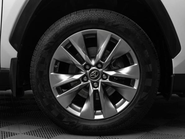 Toyota Wildlander I с пробегом 2020 года, цена 3 090 000 рублей, 78924 км, внедорожник, Автокод Объявления