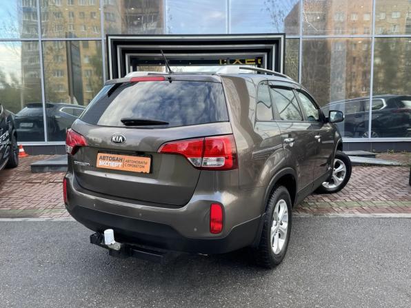 Kia Sorento II Рестайлинг с пробегом 2017 года, цена 1 749 000 рублей, 180540 км, внедорожник, Автокод Объявления